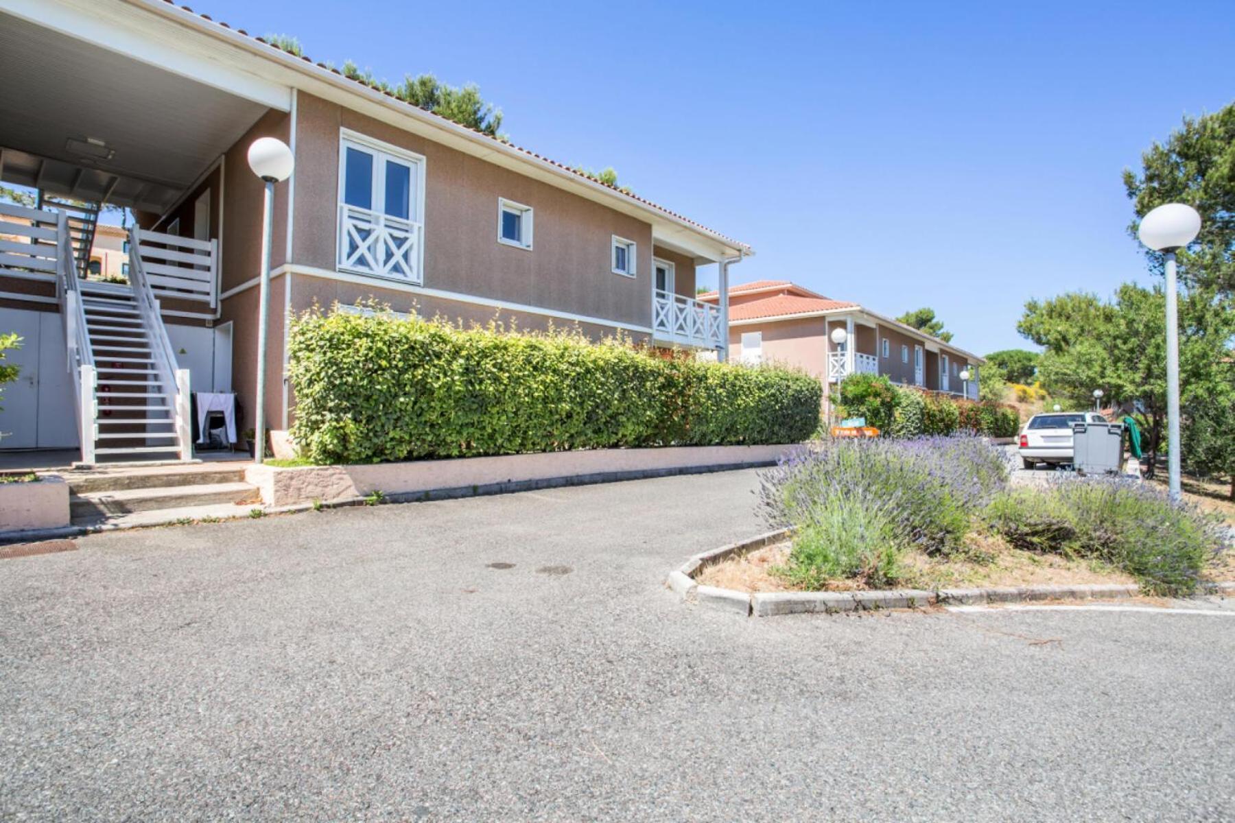 Résidence Debussy - maeva Home - Appartement 2 Pièces 4 Personnes - Budget 39 Carnoux-en-Provence Extérieur photo