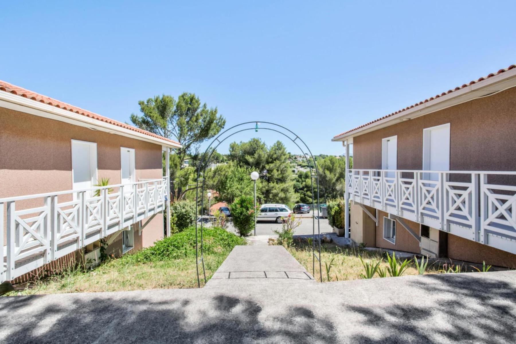 Résidence Debussy - maeva Home - Appartement 2 Pièces 4 Personnes - Budget 39 Carnoux-en-Provence Extérieur photo